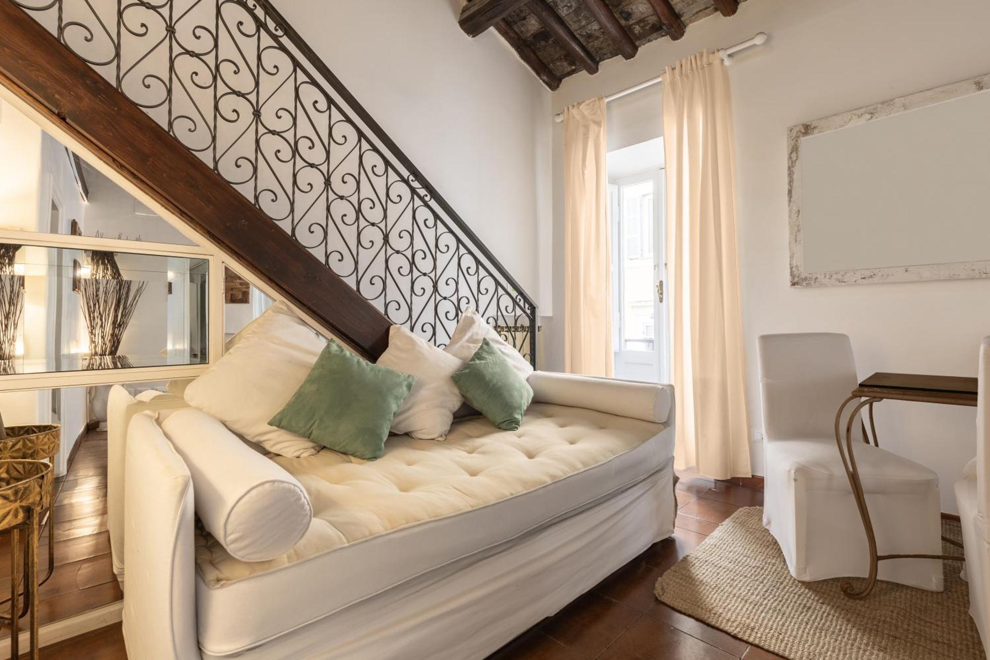 Piazza Navona Loft For 7 People * Rom