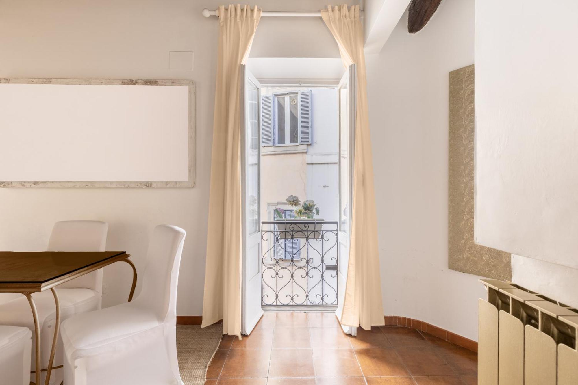 Apartment Piazza Navona Loft For 7 People Rom